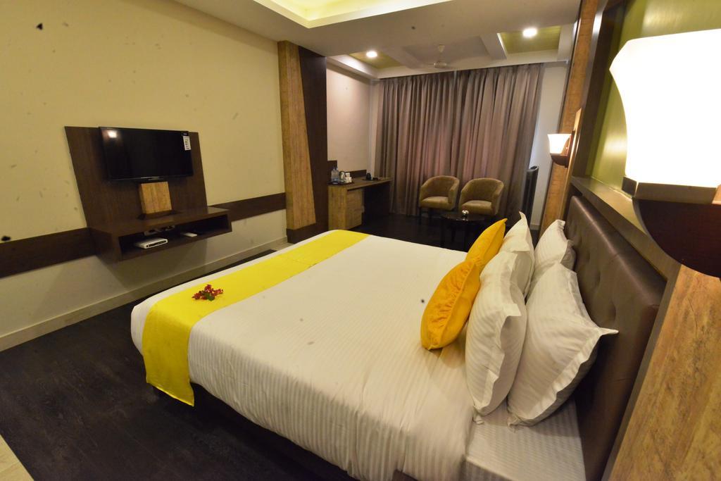 Mango Hotels Jodhpur Джодпур Екстериор снимка