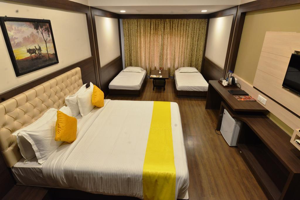 Mango Hotels Jodhpur Джодпур Екстериор снимка