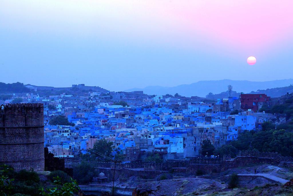 Mango Hotels Jodhpur Джодпур Екстериор снимка