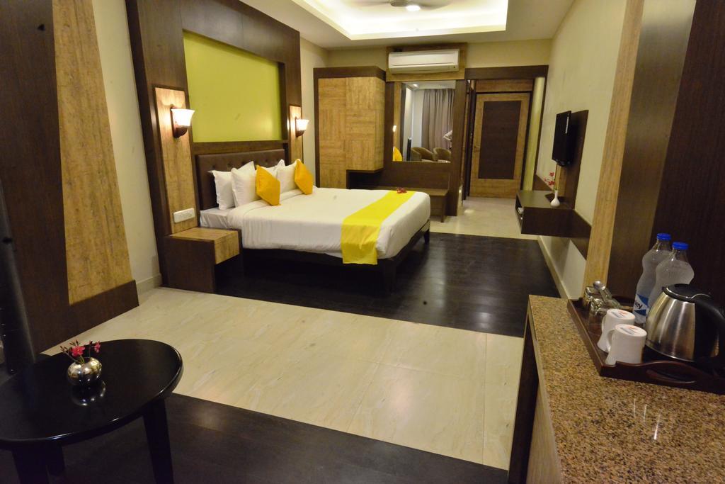 Mango Hotels Jodhpur Джодпур Екстериор снимка