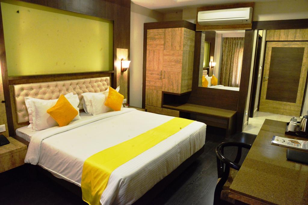 Mango Hotels Jodhpur Джодпур Екстериор снимка