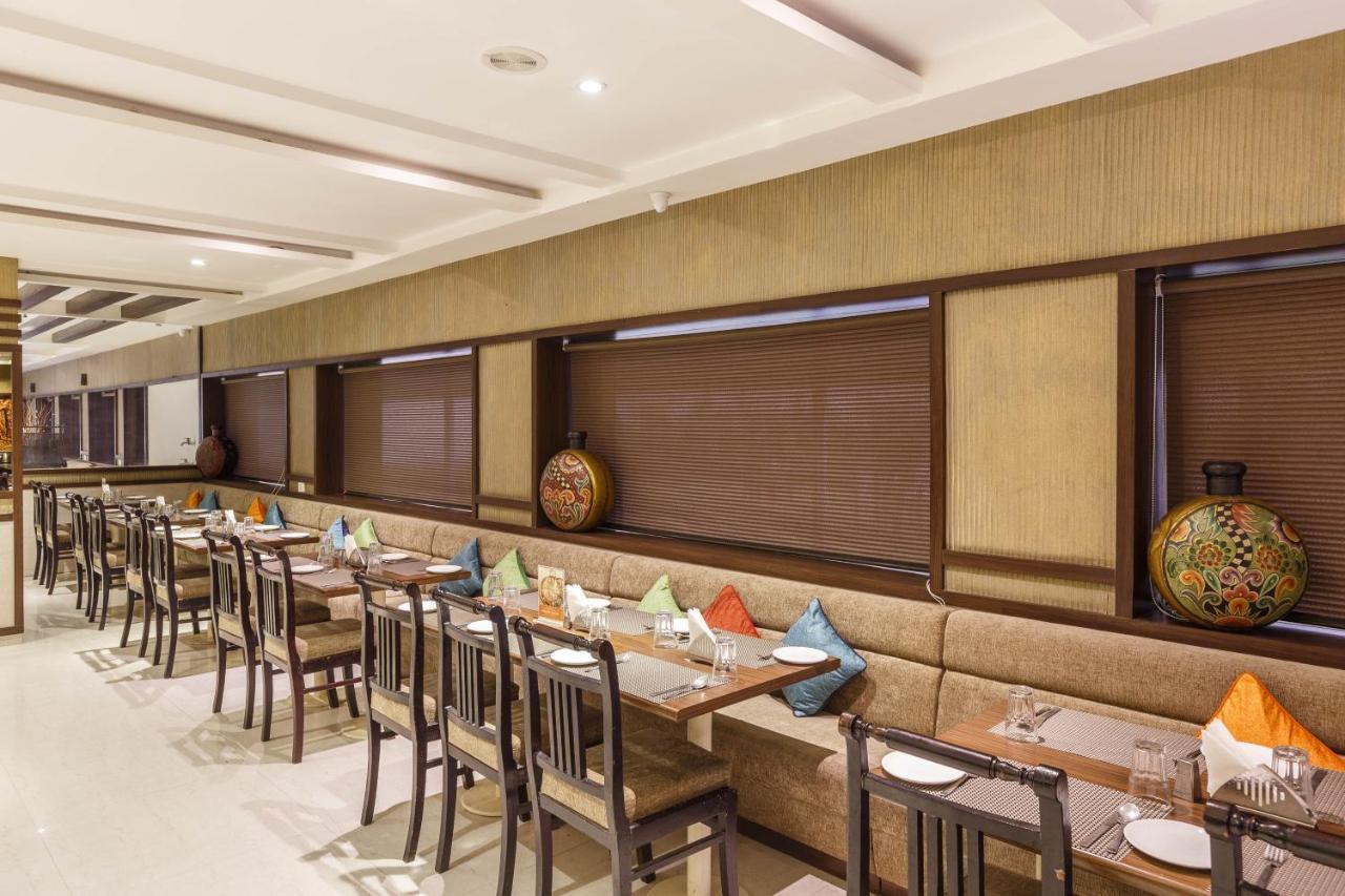 Mango Hotels Jodhpur Джодпур Екстериор снимка