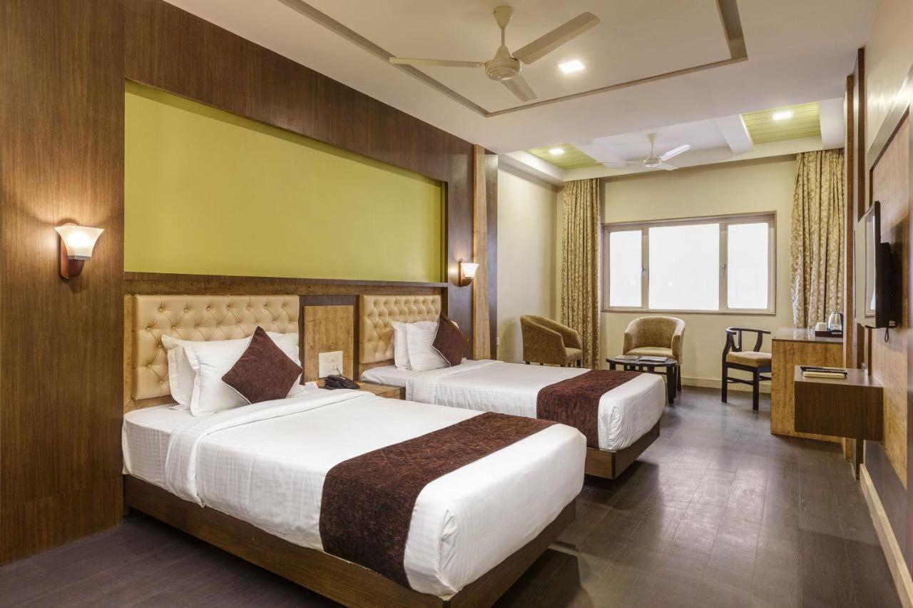 Mango Hotels Jodhpur Джодпур Екстериор снимка