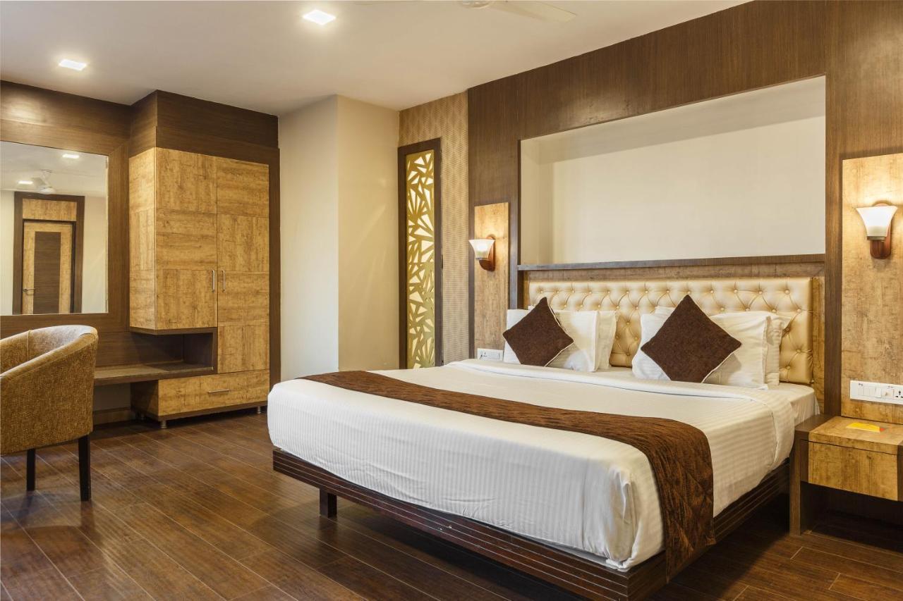 Mango Hotels Jodhpur Джодпур Екстериор снимка