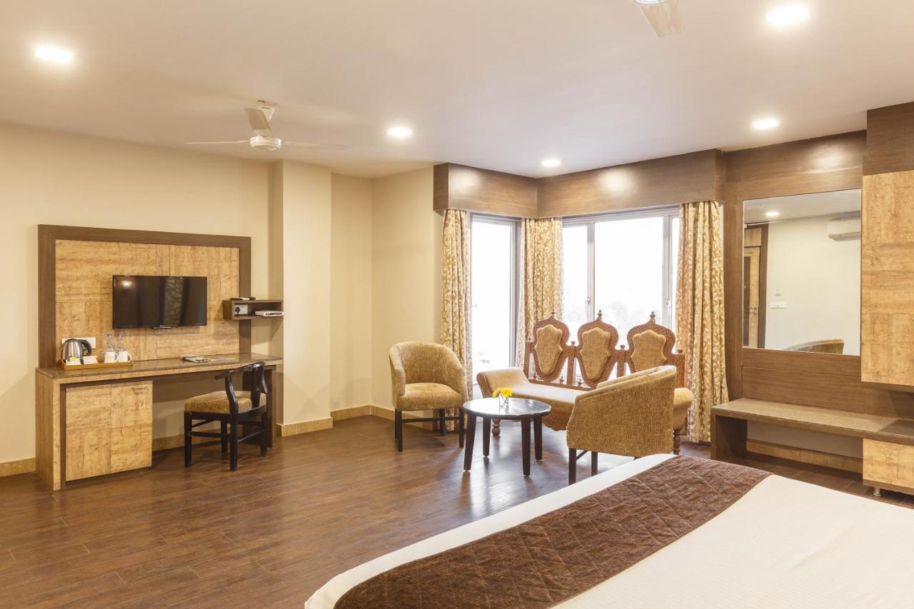 Mango Hotels Jodhpur Джодпур Екстериор снимка