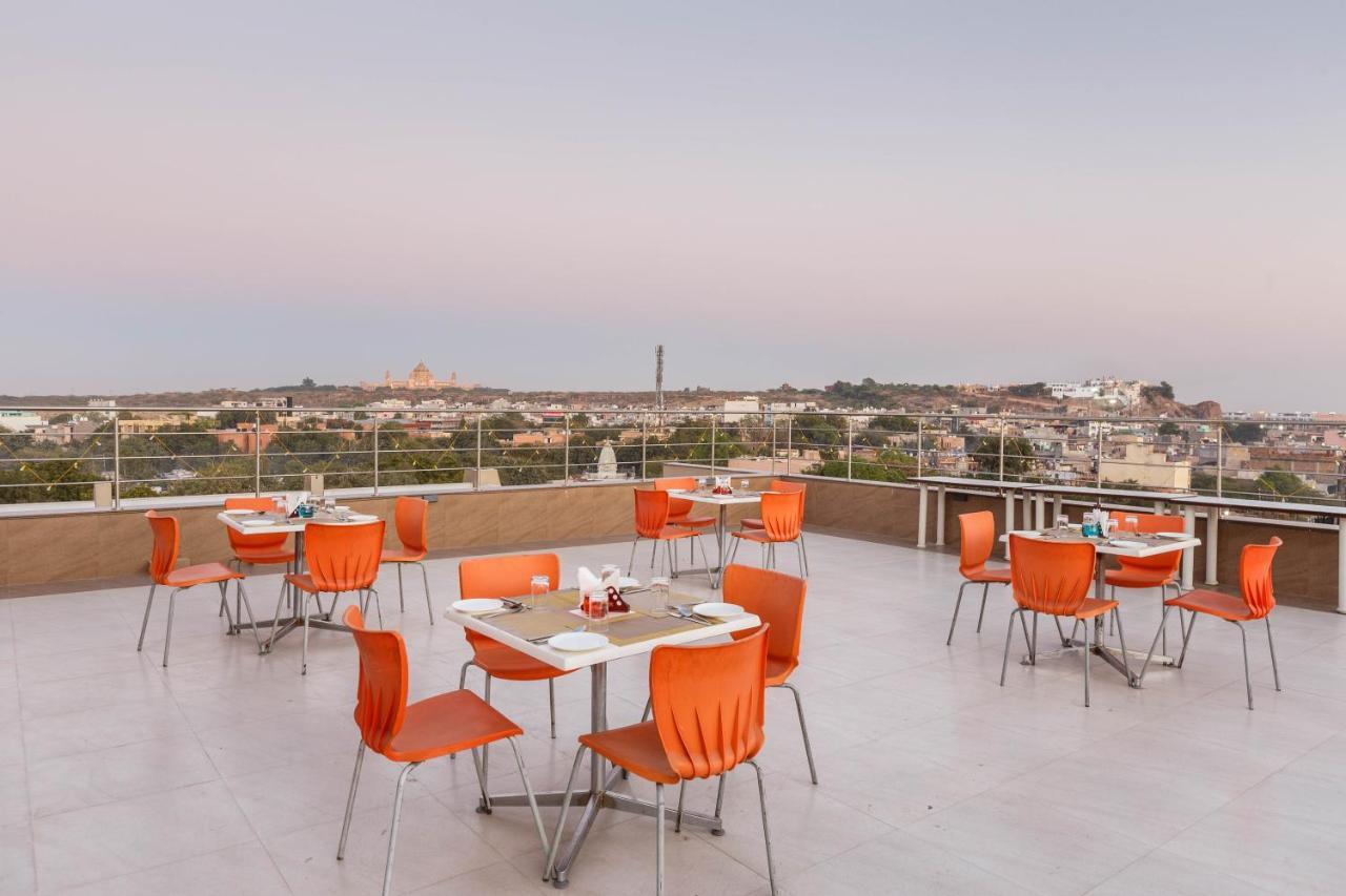 Mango Hotels Jodhpur Джодпур Екстериор снимка