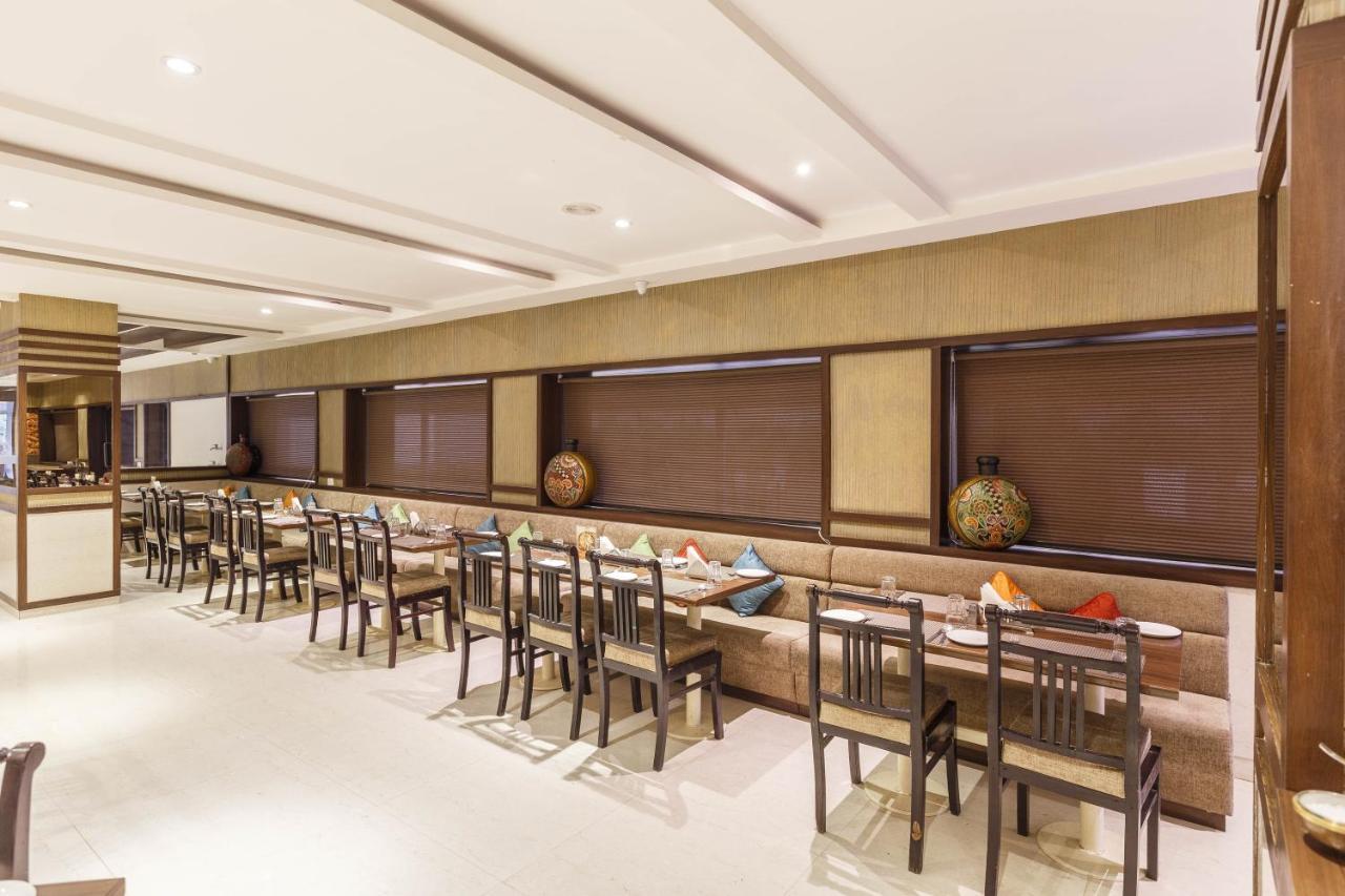Mango Hotels Jodhpur Джодпур Екстериор снимка