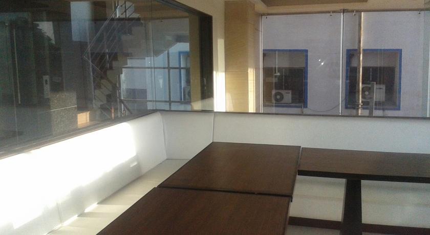 Mango Hotels Jodhpur Джодпур Екстериор снимка